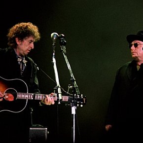 Bob Dylan and Van Morrison: Knocking on Heaven's Door (live 1998)