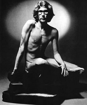 YVES SAINT LAURENT (2013): Our man in Marrakech