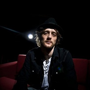 THE FAMOUS ELSEWHERE QUESTIONNAIRE: Shane Nicholson