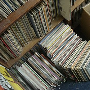 ANOTHER 10 ODD UNPLAYED ALBUMS IN THE COLLECTION (2016): Make them stop!