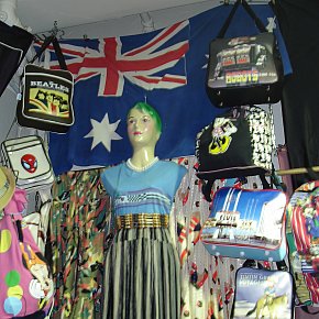 Melbourne, Australia: Alt.shopping tips for those who don't shop, but buy