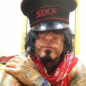 Nikki Sixx: A very dim light indeed