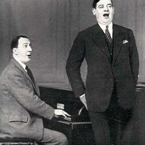 Mr Flotsam and Mr Jetsam: Is 'e an Aussie, is 'e Lizzy (the Thirties?)