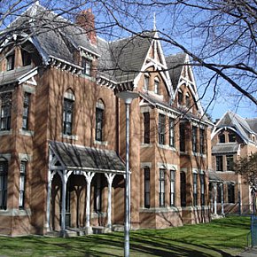 Dunedin, New Zealand: The old hometown looks . . .